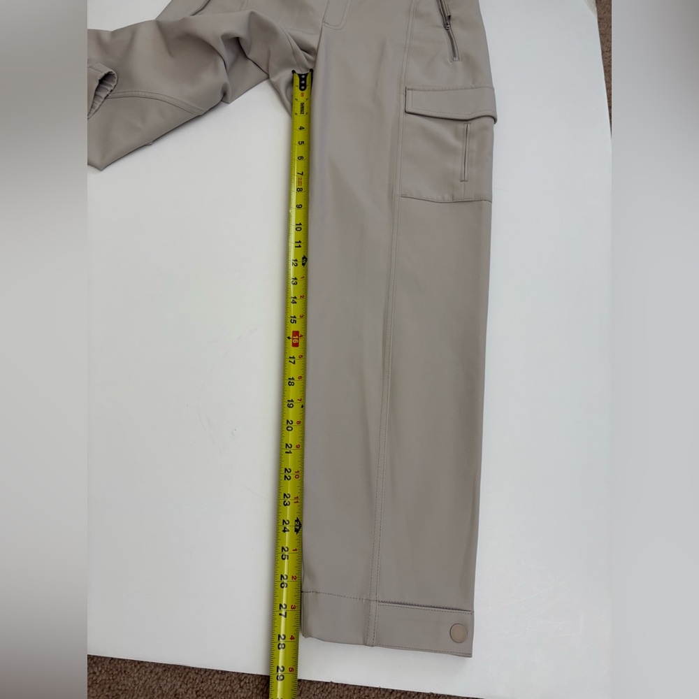 Athleta Endless High Rise Cargo Pants Bone Beige Size 10 - Picture 12 of 13